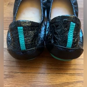 Black Patent leather size 9 Tieks